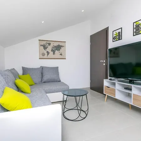 Visnja Apartment *